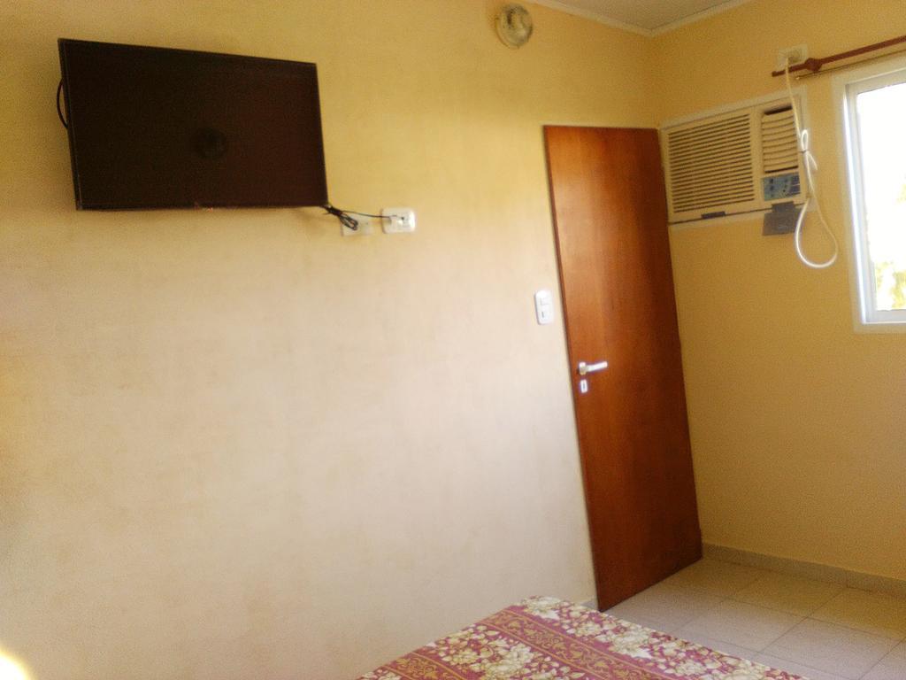 Apartamentos Rio Uruguay โกลอน ภายนอก รูปภาพ